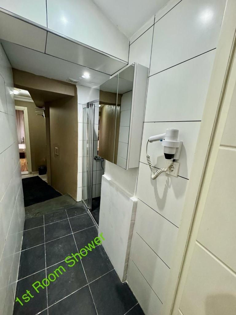 Aram Kerasi Rooms Istanbul Exterior photo